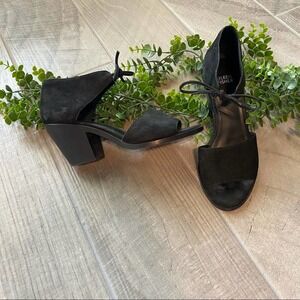 Eileen Fisher Black Leather Heels ties at the Ankle size 7.5